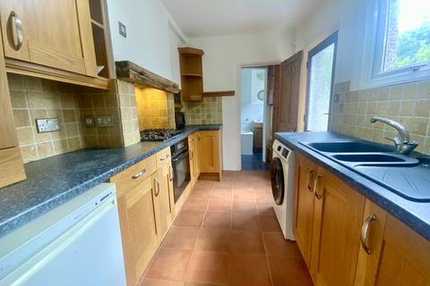 1 bedroom flat to rent, Hook Road, Epsom KT19