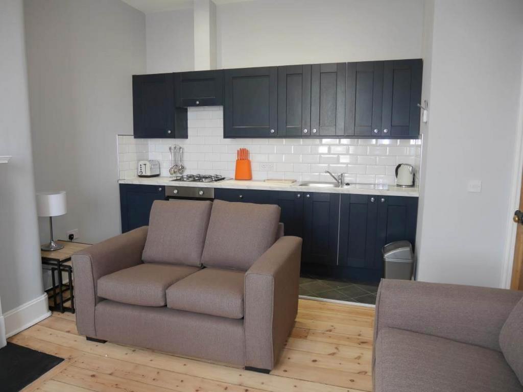 Apartment in Edinburgh - View 2