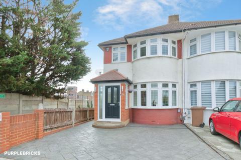3 bedroom end of terrace house for sale, Stratton Road, Bexleyheath, DA7