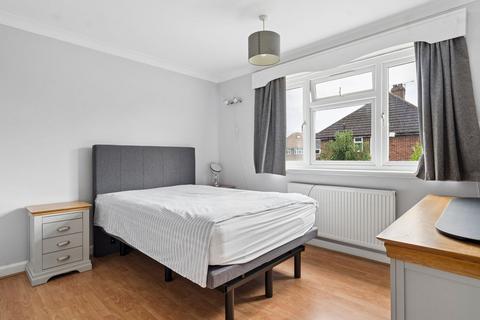 5 bedroom detached house for sale, The Glen, Langley  SL3