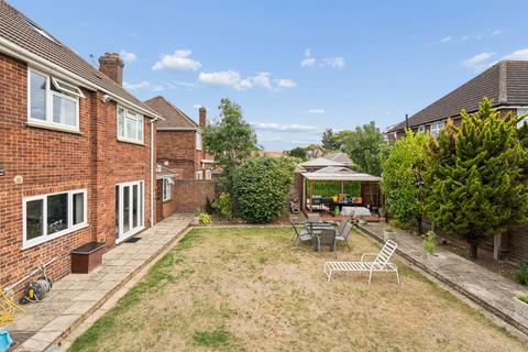 5 bedroom detached house for sale, The Glen, Langley  SL3