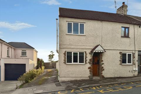 undefined, Heol Eglwys, Pen-Y-Fai, CF31