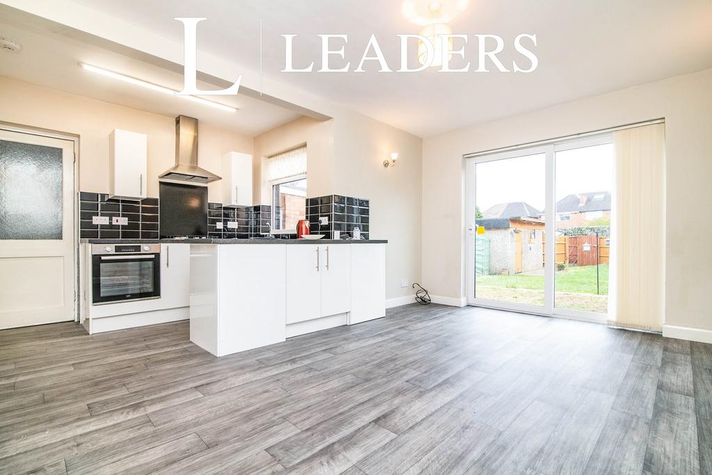 House in Quinton - View 4