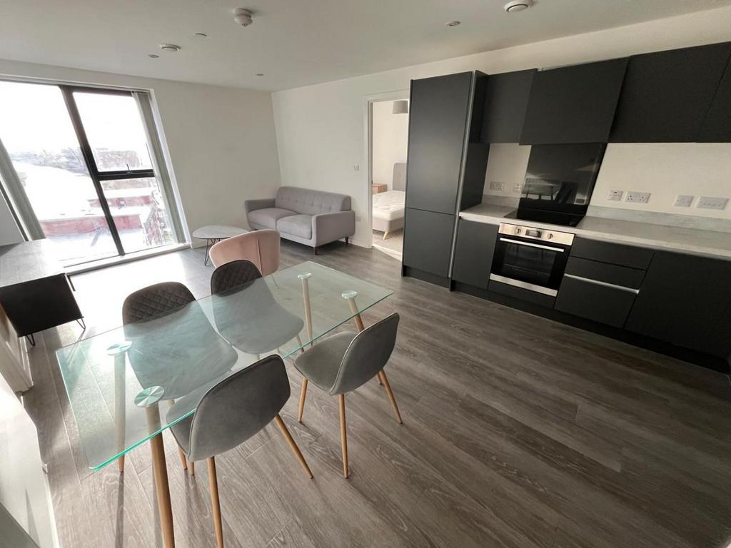 Apartment in Salford - View 3