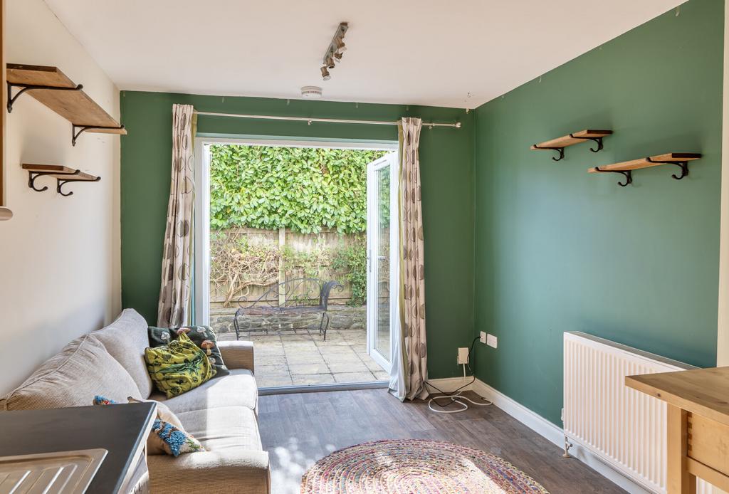 Apartment in Bristol - More
