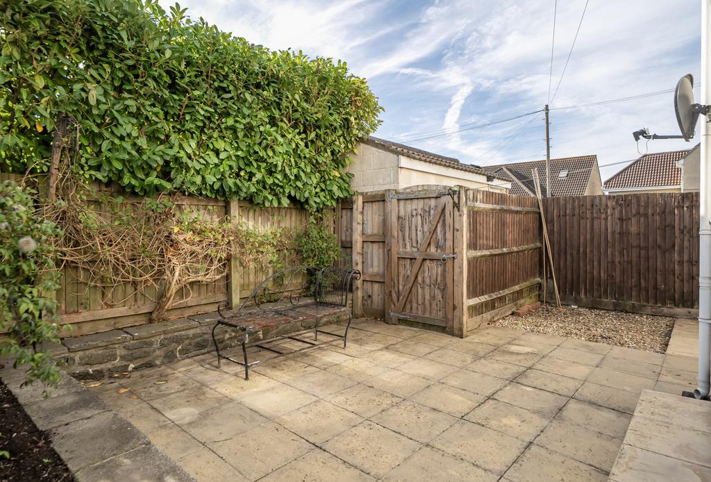 Apartment in Bristol - View 2