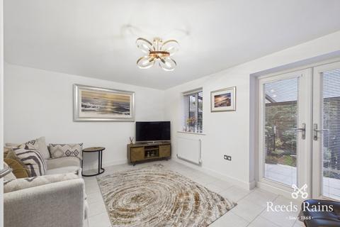 4 bedroom semi-detached house for sale, Ryton Place, Lancashire PR25