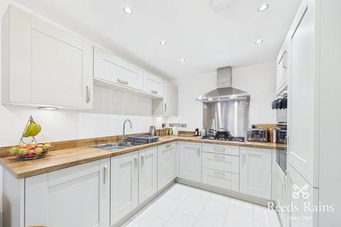 4 bedroom semi-detached house for sale, Ryton Place, Lancashire PR25