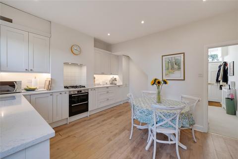 2 bedroom house for sale, Wycliffe Road, SW11