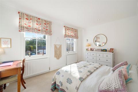 2 bedroom house for sale, Wycliffe Road, SW11