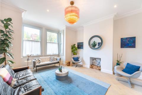 4 bedroom terraced house to rent, Riffel Road , NW2, Willesden Green, London, NW2