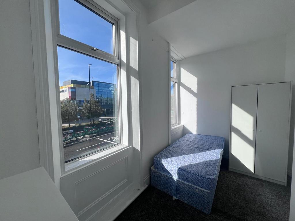House in Newcastle upon Tyne - View 3
