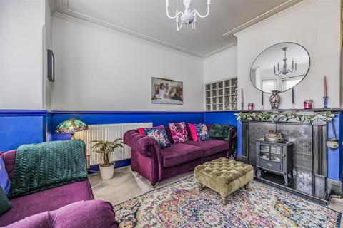 2 bedroom end of terrace house for sale, Martin Road, Portsmouth PO3