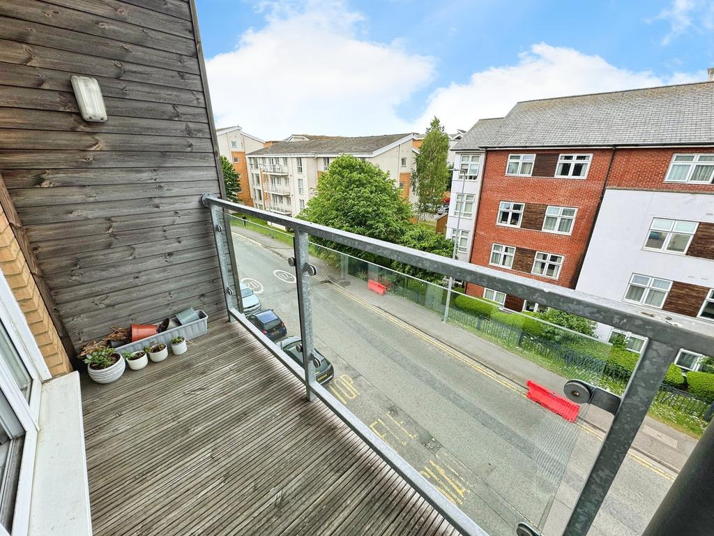 Apartment in Cardiff - View 2