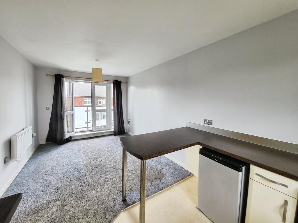 Apartment in Cardiff - View 3