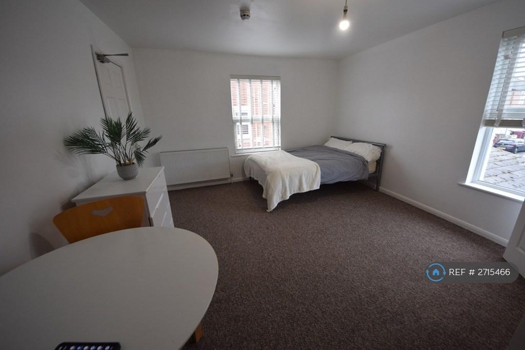 Apartment in Reading, Katesgrove - View 2
