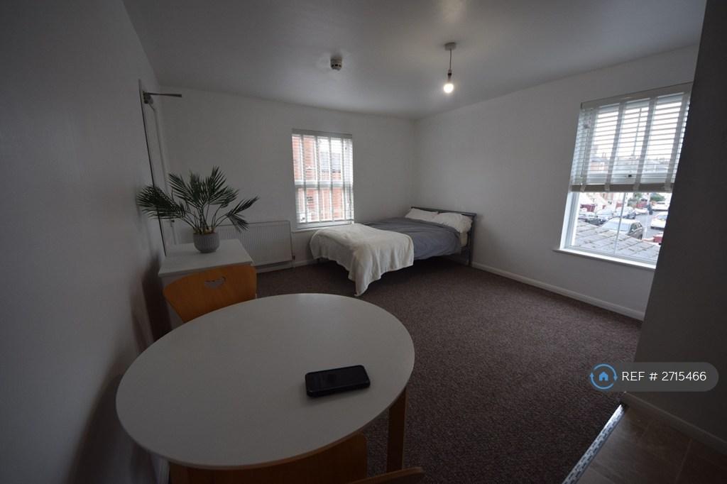 Apartment in Reading, Katesgrove - View 5
