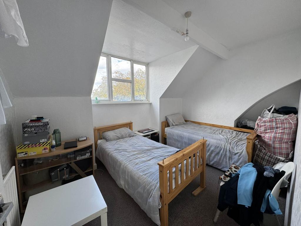 House in Reading - View 3