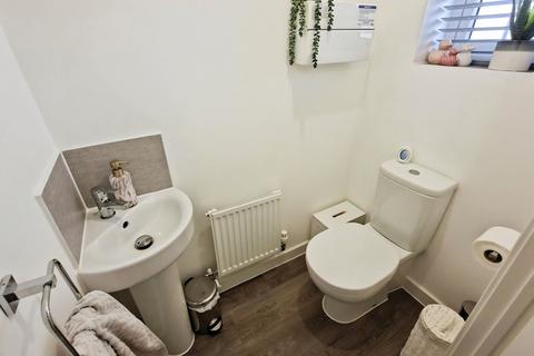 2 bedroom end of terrace house for sale, Caesar Drive, Warwickshire CV11