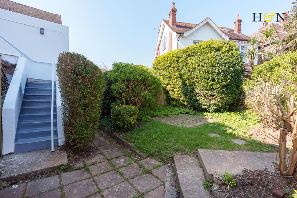 Apartment in Hove - View 3