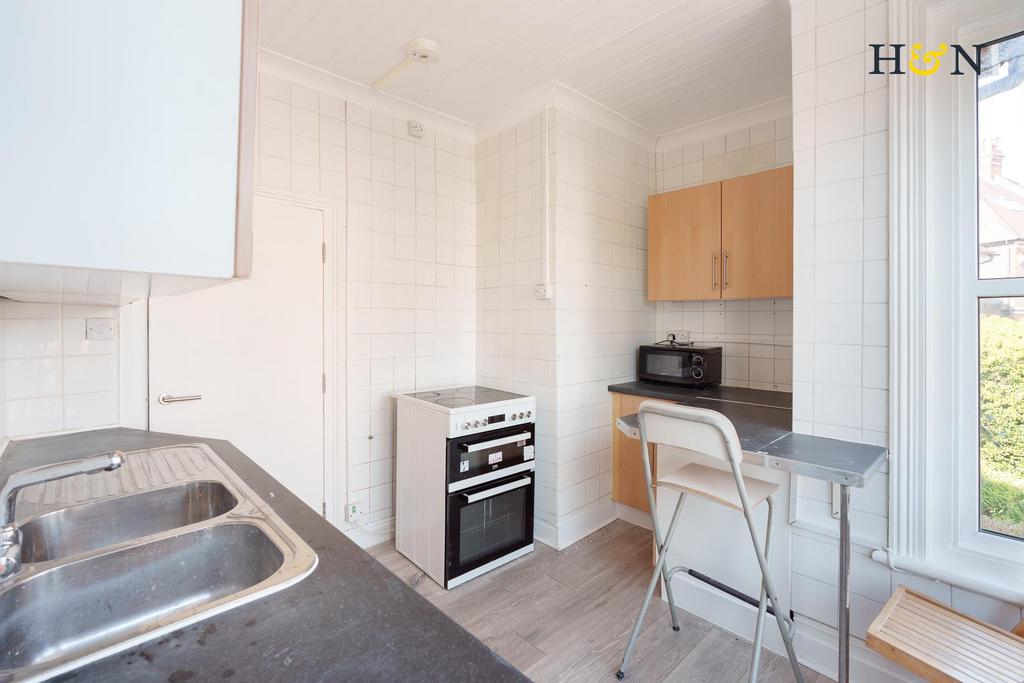 Apartment in Hove - More