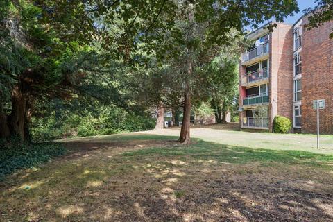 3 bedroom maisonette for sale, Grangedale Close, Northwood HA6