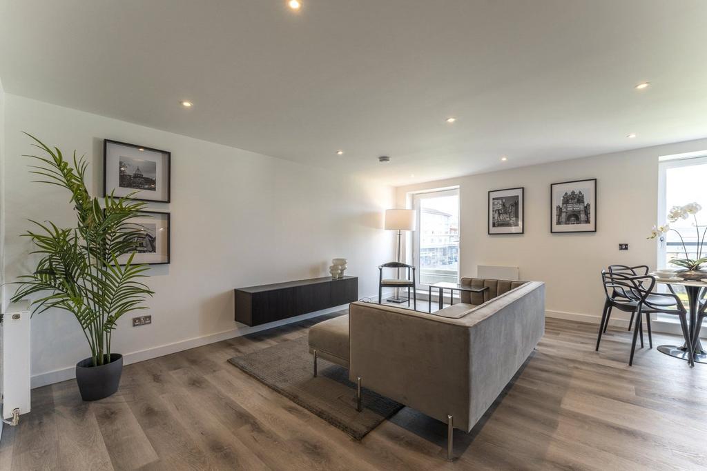 Apartment in Glasgow - View 2