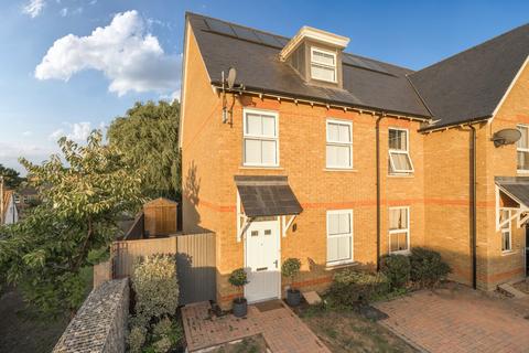 4 bedroom end of terrace house for sale, Stead Close, Chislehurst, BR7