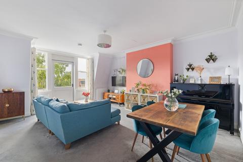 2 bedroom flat for sale, 127/2 Mayfield Road, Newington, Edinburgh, EH9 3AJ