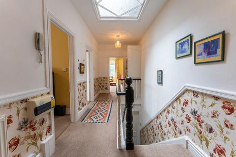 2 bedroom apartment for sale, Temple Avenue, Llandrindod Wells, LD1