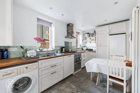 2 bedroom house for sale, Templeman Road, Hanwell, London, W7