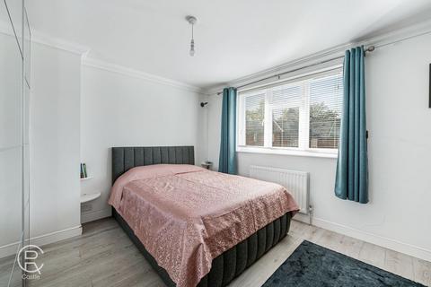 2 bedroom house for sale, Templeman Road, Hanwell, London, W7