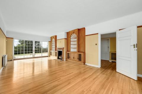 undefined, Pelhams Walk, Esher, Surrey, KT10