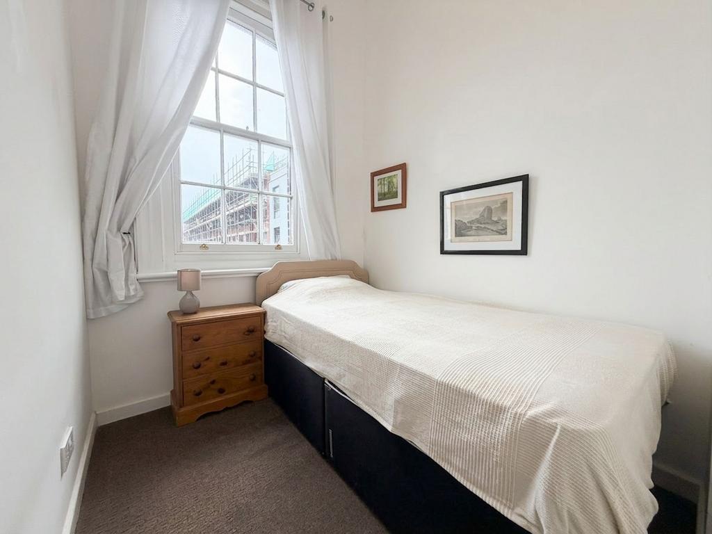 House in Brighton - View 4