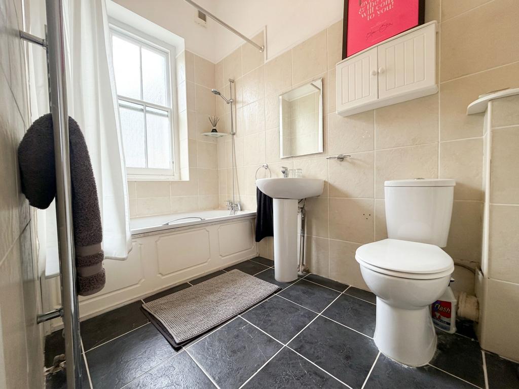 House in Brighton - View 5