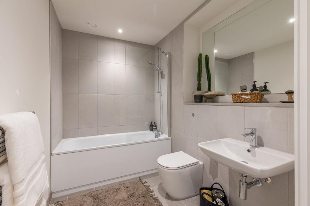 Apartment in Sheffield - View 5