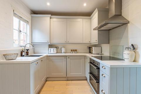 2 bedroom terraced house for sale, Kidmore End Road, Emmer Green, Reading