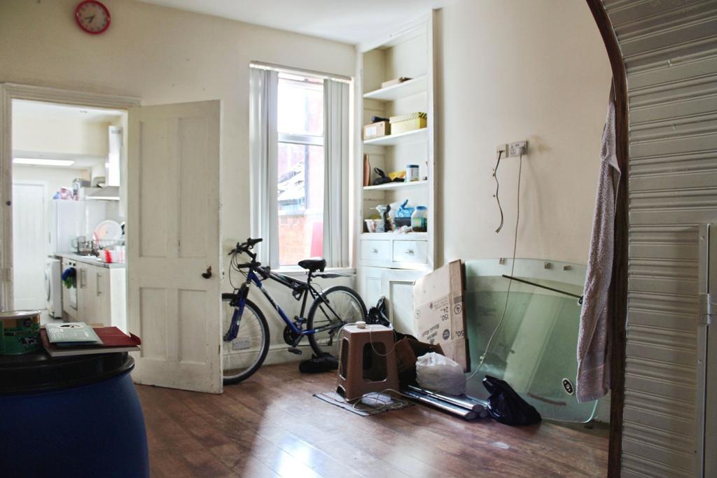 House in Leicester - View 3