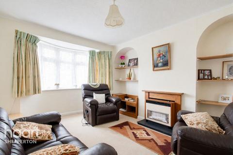 4 bedroom semi-detached house for sale, Southfields Avenue, Ashford