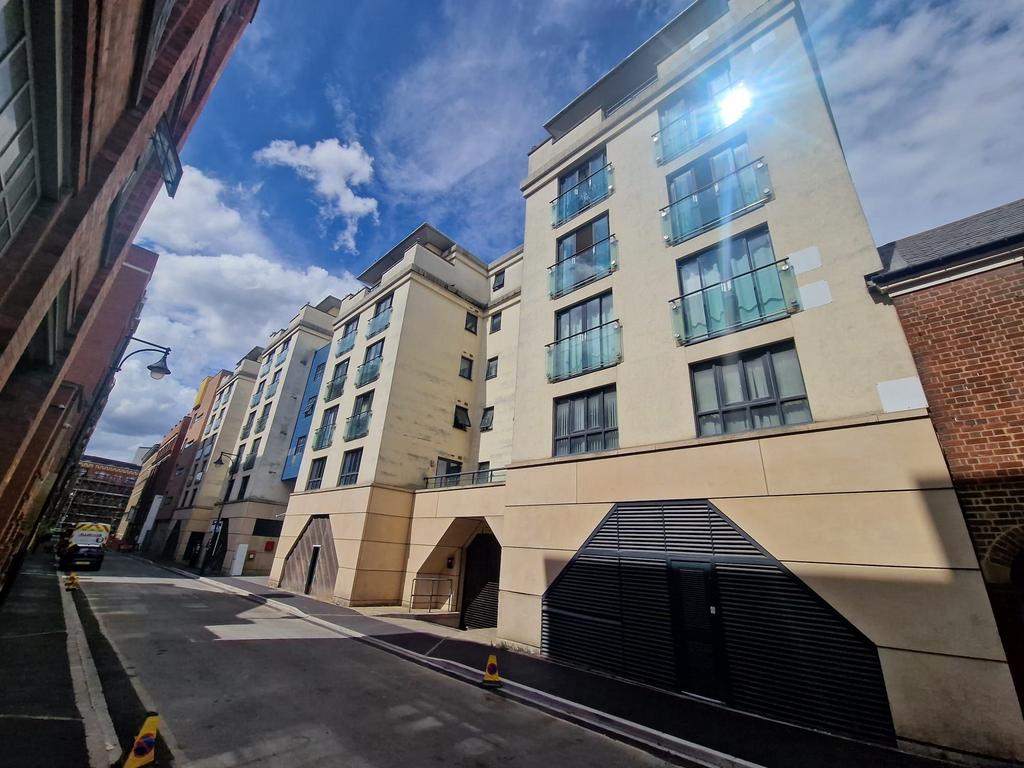 Apartment in Leicester, St Matthew's - View 3