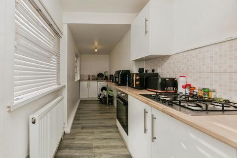 2 bedroom terraced house for sale, West Street, Crewe, Cheshire, CW1