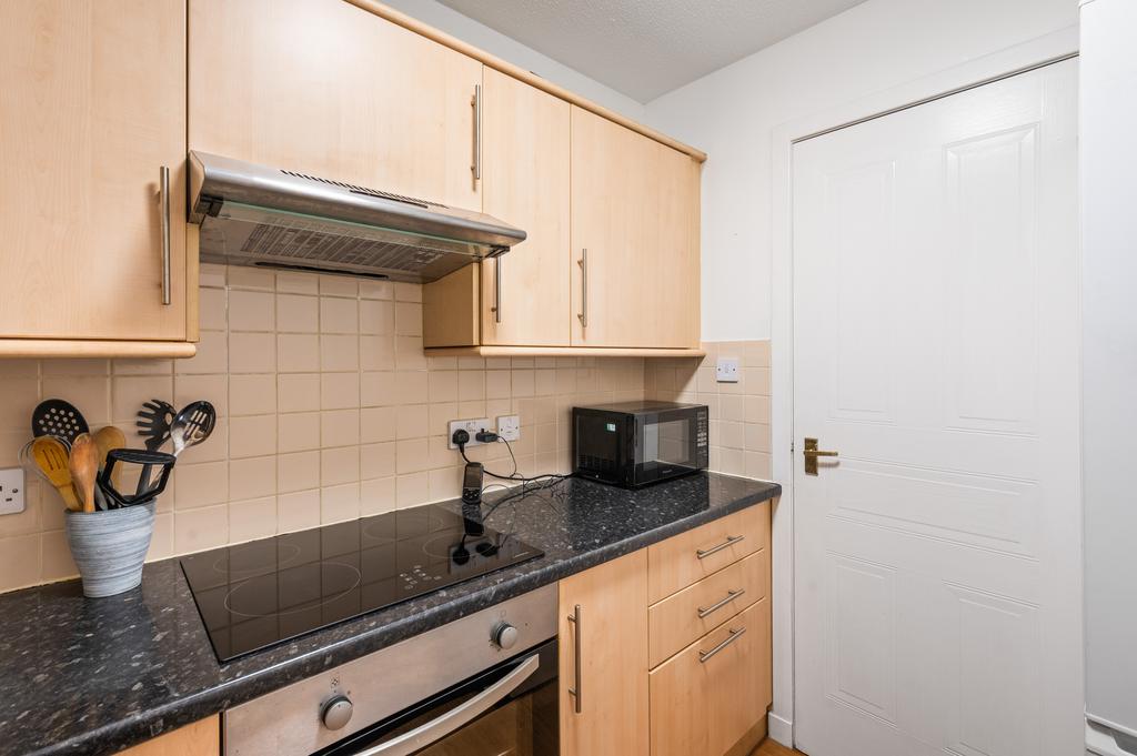 Apartment in Edinburgh - View 5