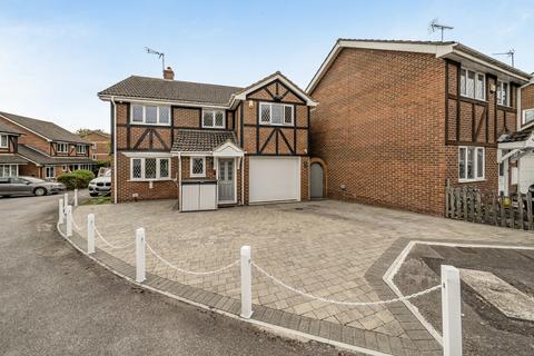 4 bedroom detached house for sale, Farley Copse, Bracknell, Berkshire