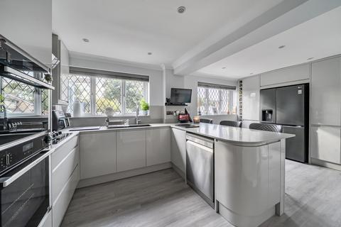 4 bedroom detached house for sale, Farley Copse, Bracknell, Berkshire
