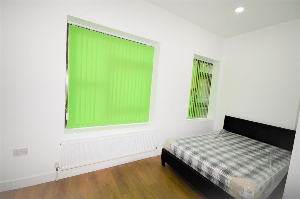 Apartment in Leicester - View 3