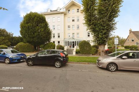 2 bedroom flat for sale, Westbourne Drive, Cheltenham, GL52