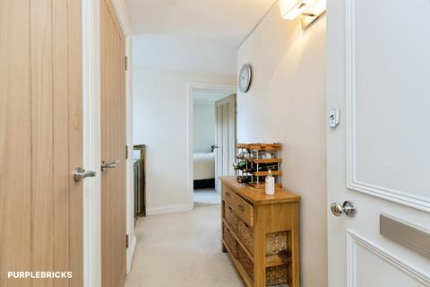 2 bedroom flat for sale, Westbourne Drive, Cheltenham, GL52