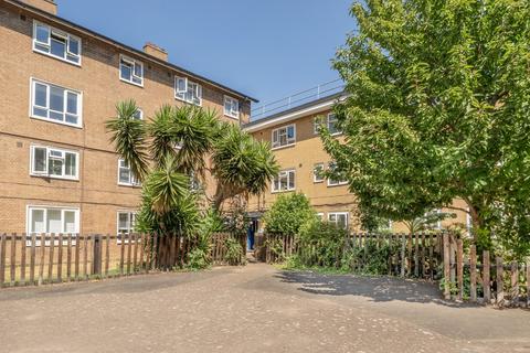 3 bedroom flat for sale, Devonshire Hall, Frampton Park Road, London, Greater London, E9
