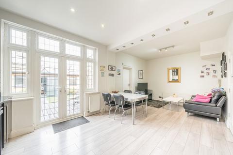 4 bedroom semi-detached house for sale, Chepstow Road, London W7