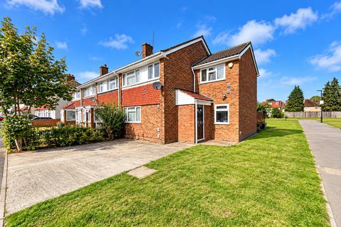 4 bedroom end of terrace house for sale, Sutton Hall Road, Greater London TW5
